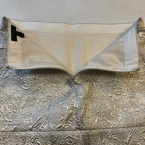 J. Crew Origami Skirt in Metallic Matelasse Mini Wrap Front - Cream Size 4, 8 - Picture 9 of 16